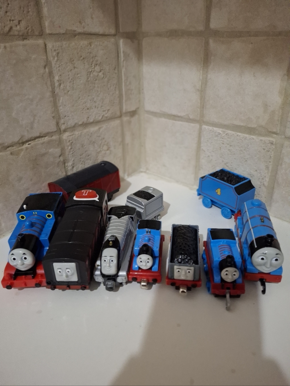 Vintage Thomas & Friends Assorted Trains Bundle